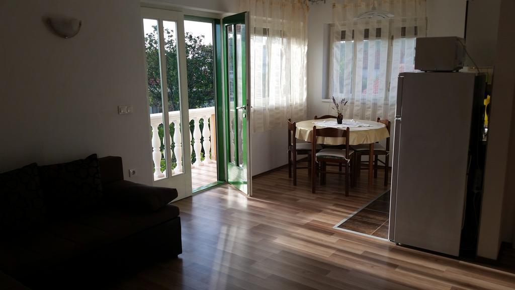 Apartments Dano Сукошан Номер фото